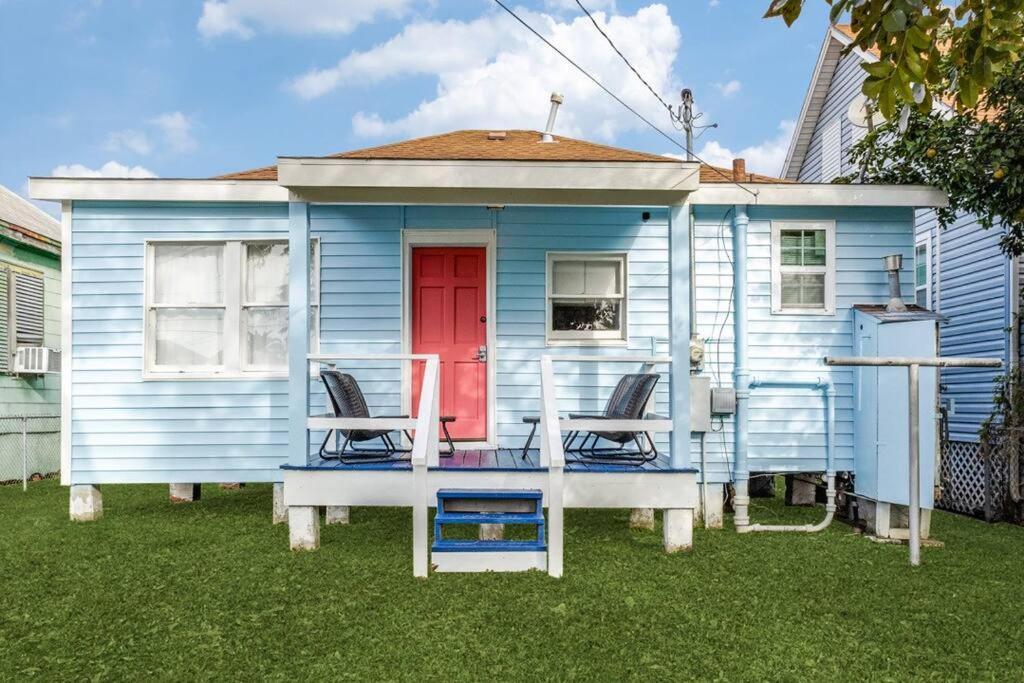 Cozy Sea Breeze Bungalow - 2 Mins To The Beach Galveston Bagian luar foto